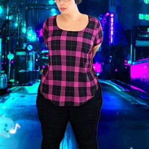 Torrid pink and black blouse